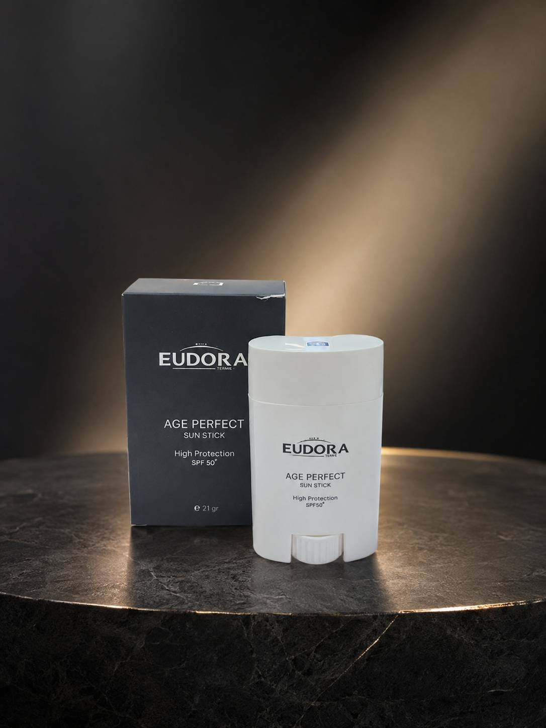 استیک ضد آفتاب بیرنگ صورت ادورامکس SPF 50 مدل Age Perfect مناسب برای انواع پوست حجم 20 میلیلیتر