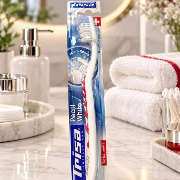 مسواک پرل وایت Pearl White تریزا Trisa با برس متوسط – بدنه قرمز
